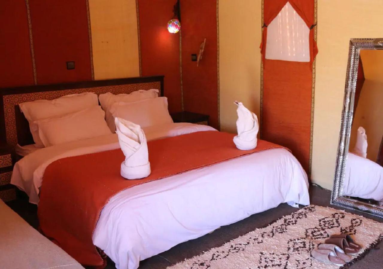 Hotel Desert Luxury Tented & Activities à Adrouine Extérieur photo
