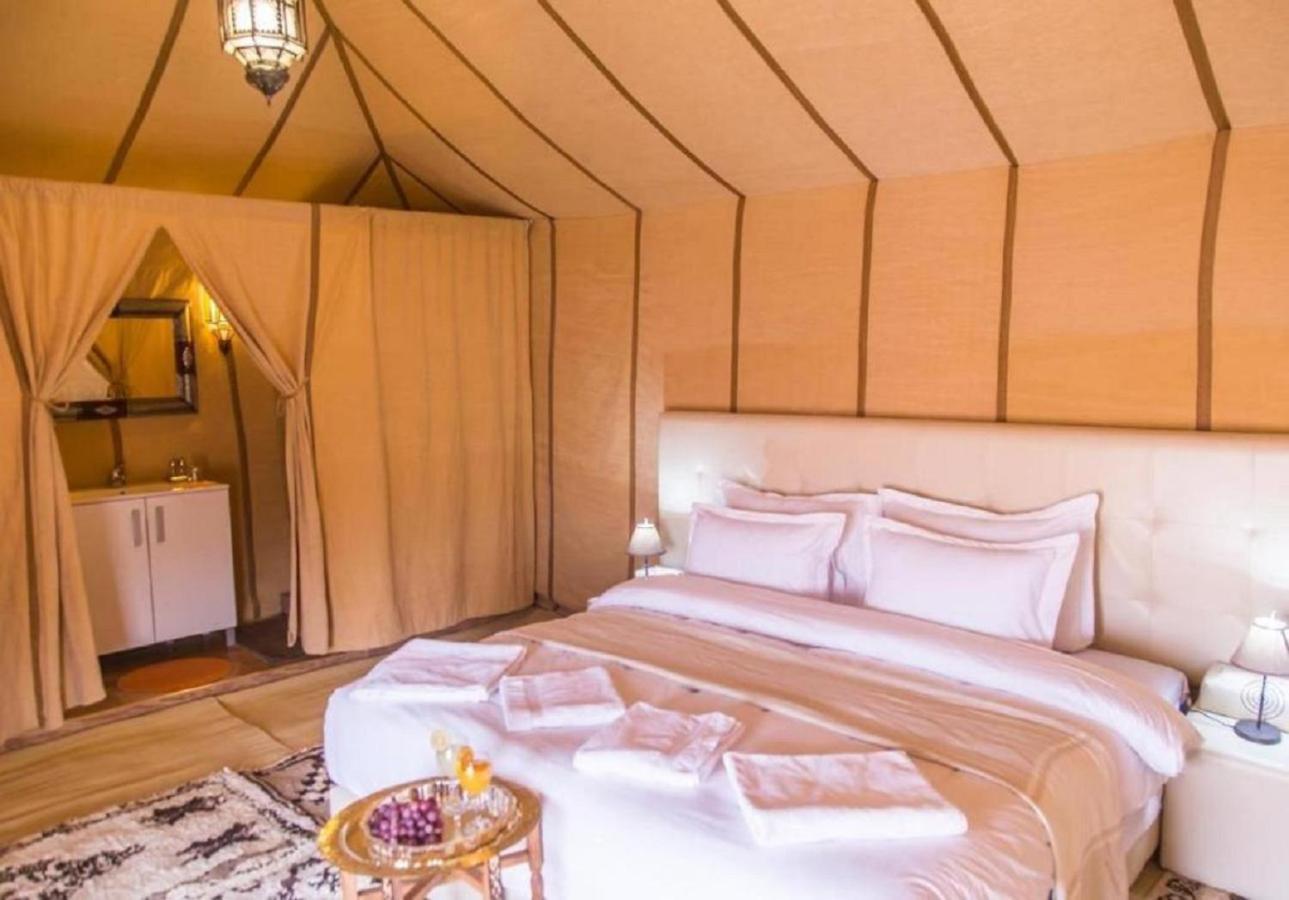 Hotel Desert Luxury Tented & Activities à Adrouine Extérieur photo