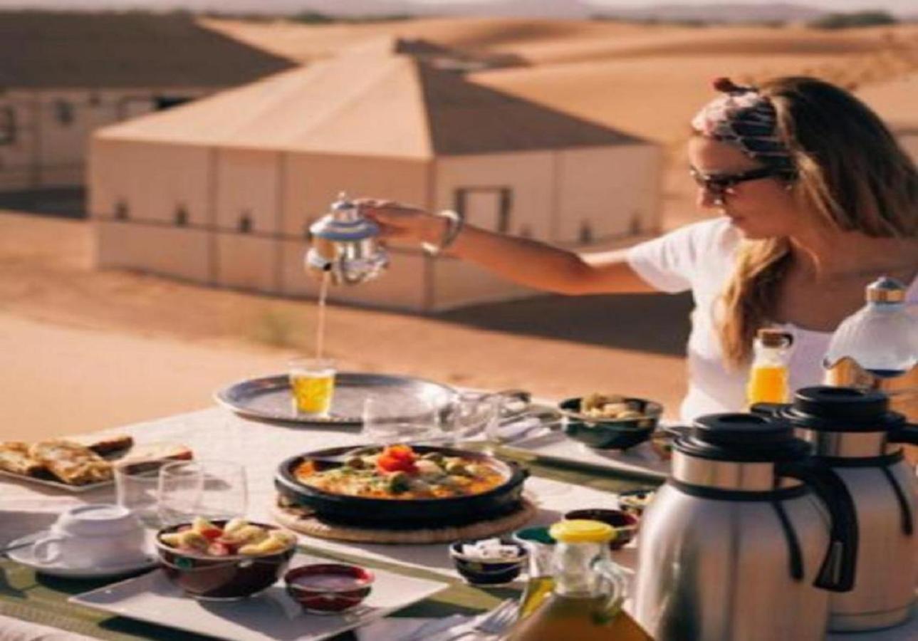 Hotel Desert Luxury Tented & Activities à Adrouine Extérieur photo